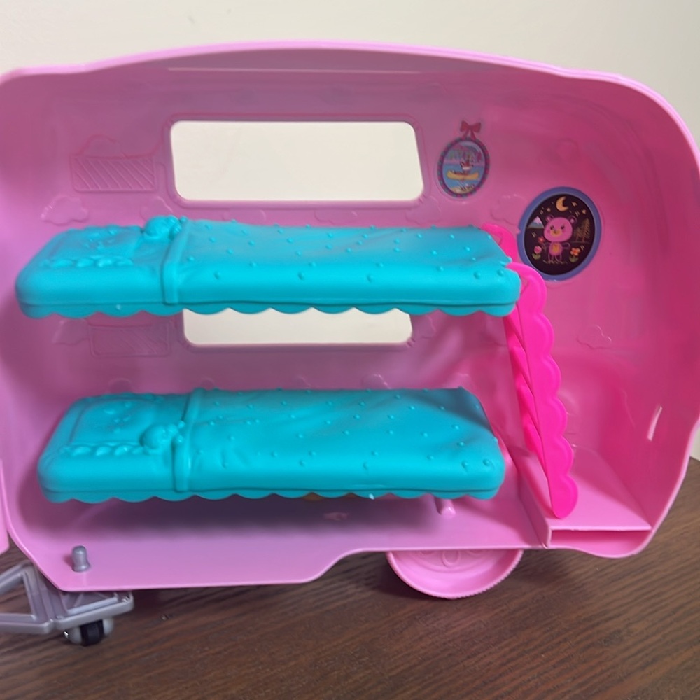 Barbie Club Chelsea Camper Playset with Accessories - Picture 4 of 8